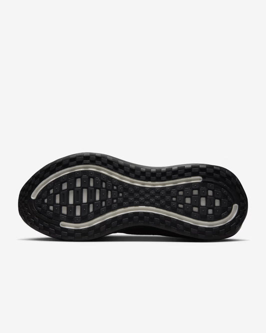 NIKE VOMERO PLUS BLACK