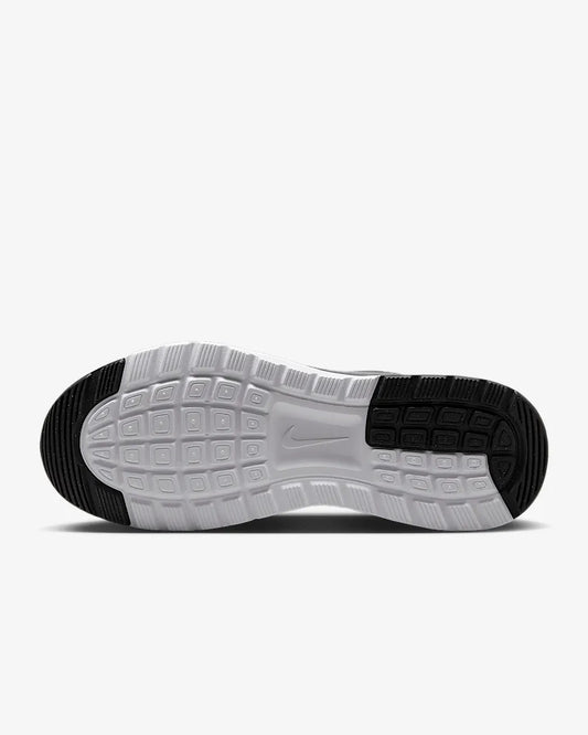 NIKE AIR MAX NUAXIS
