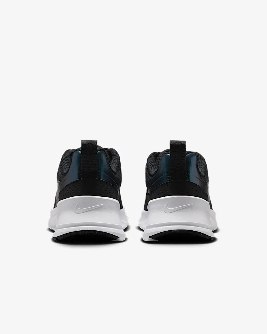 NIKE AIR MAX NUAXIS