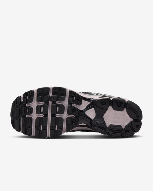 W NIKE AIR MAX MOTO 2K METAL/VIOLET