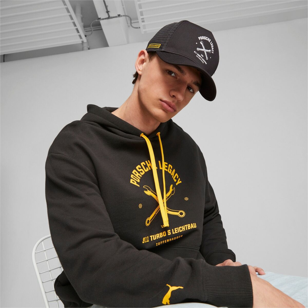 PUMA PL GARAGE CREW TRUCKER CAP BLACK