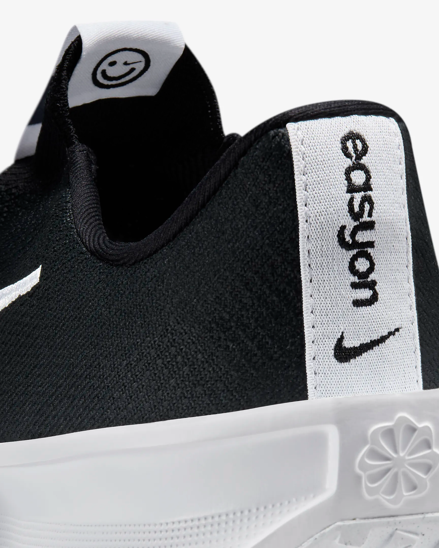 NIKE INTERACT RUN EASYON MEN'S ROAD RUNNING SHOES