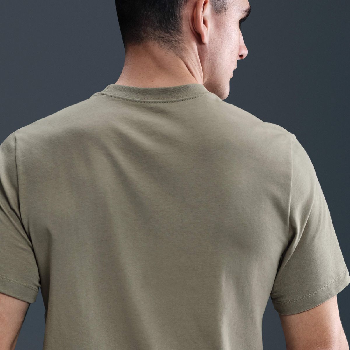 NIKE TEE IKYKY GYM CULT GREEN