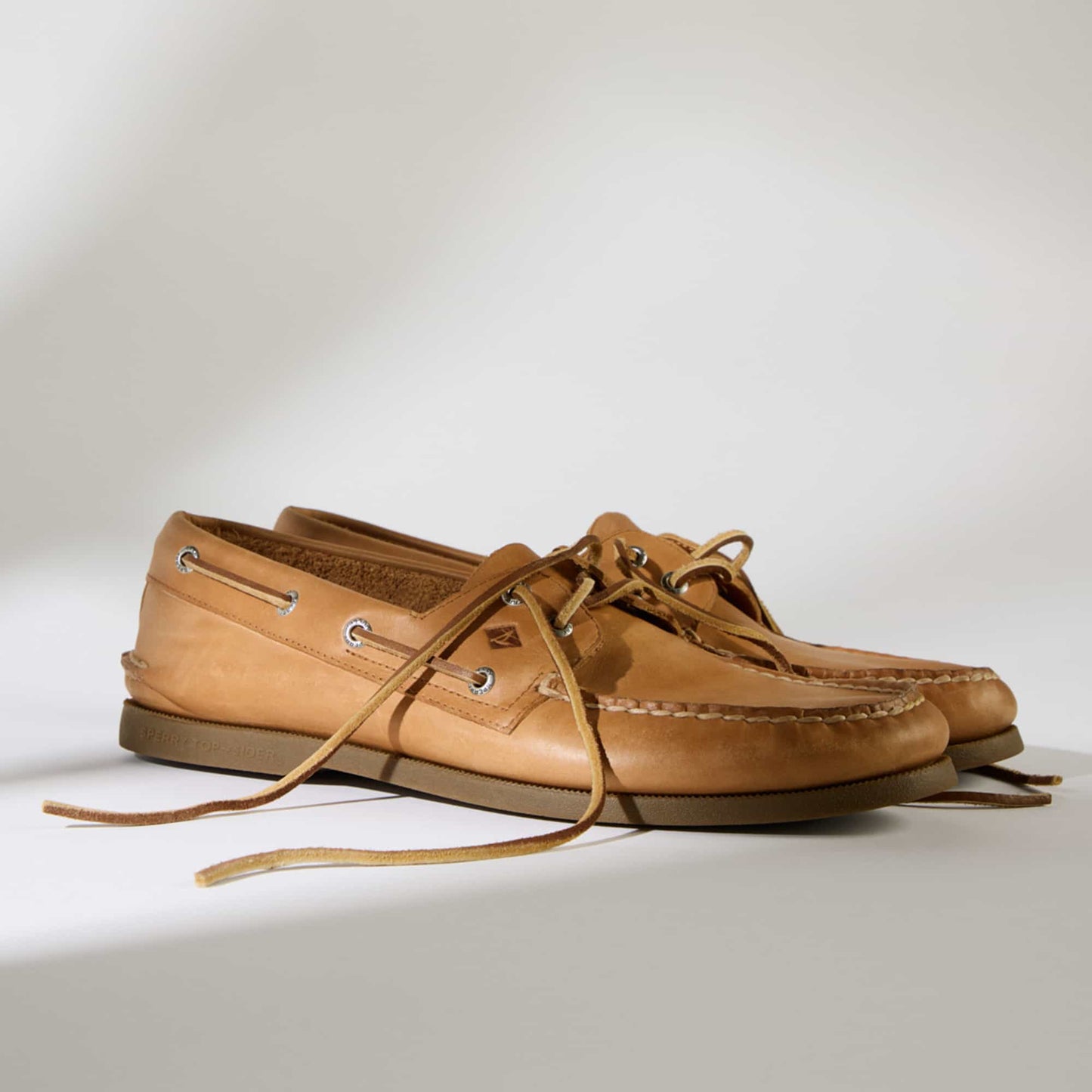 SPERRY AUTHENTIC ORIGINAL 2-EYE BOAT SHOE – ROYAL BROWN