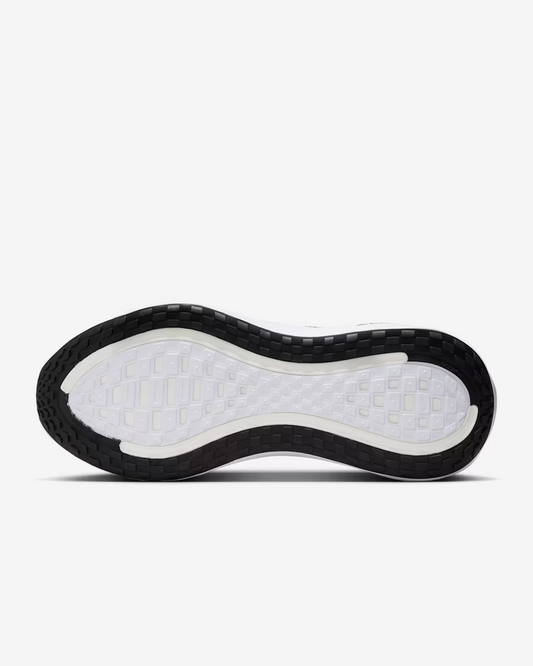 NIKE VOMERO PLUS BLACK/WHITE