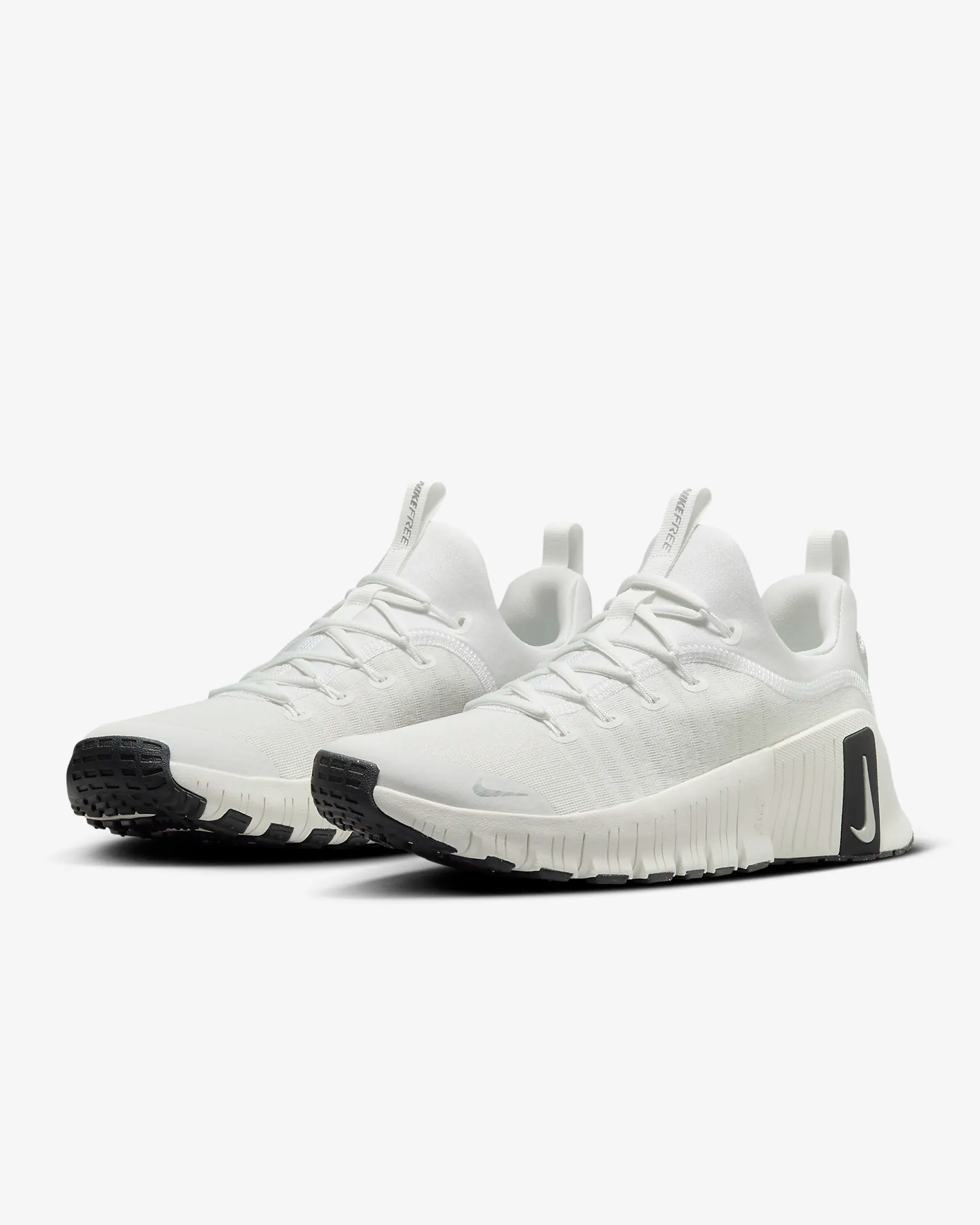 NIKE FREE METCON 6 PREMIUM WOMEN'S WORKOUT SHOES WITH METALLIC ACCENTS