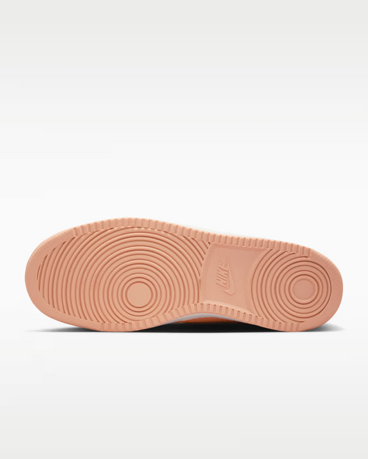 W NIKE COURT VISION LO P NBK SHIMMER/SAIL-TATTO