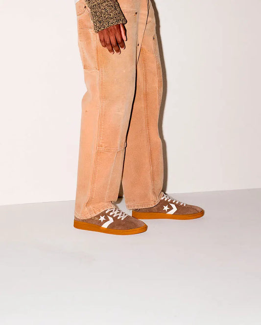 ALL STAR CLASSIC TRAINER BRONW/WHITE