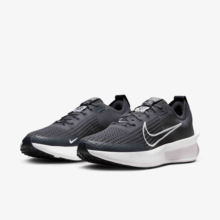 NIKE INTERACT RUN BLACK/WHT