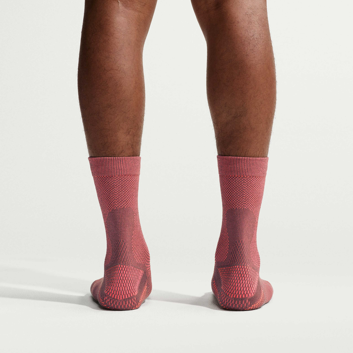 U NK LTWT RUN MCRW 1PR - 200 TATTOO/HOT/LAVA HOMBRE