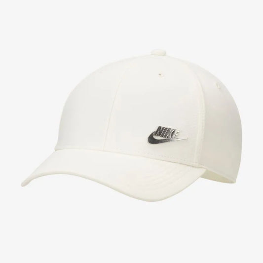 Nike Sportswear Club Dri-Fit COCONUT MILK METALLIC SILVER