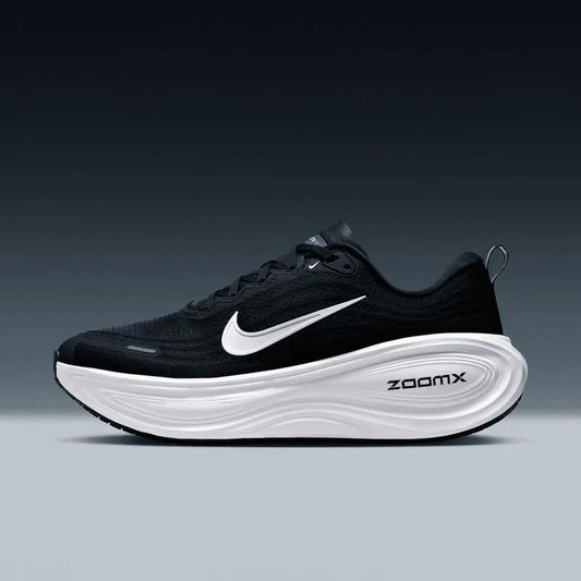 NIKE VOMERO PLUS BLACK/WHITE