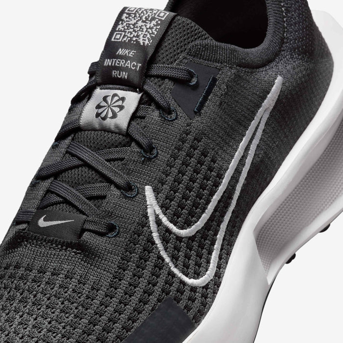 NIKE INTERACT RUN BLACK/WHT