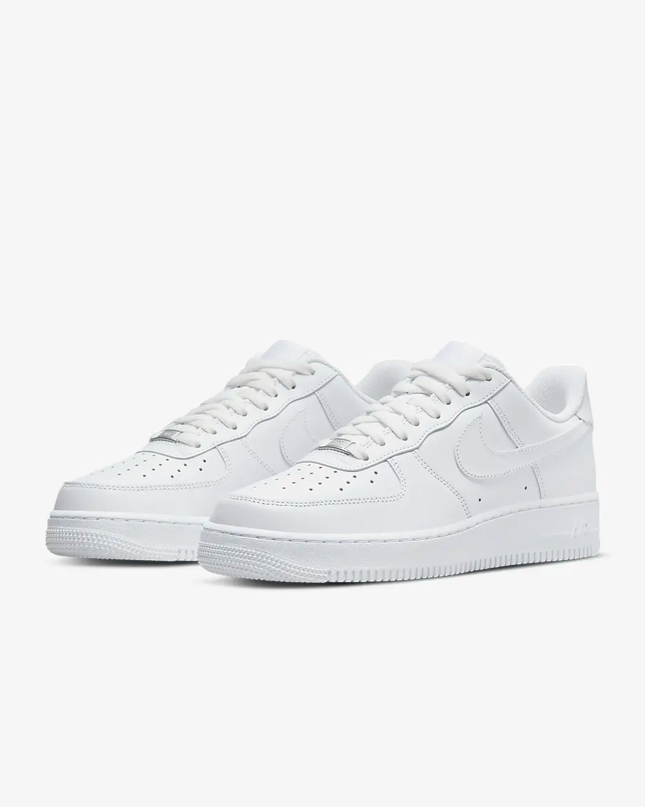 AIR FORCE 1 07 LE WHITE