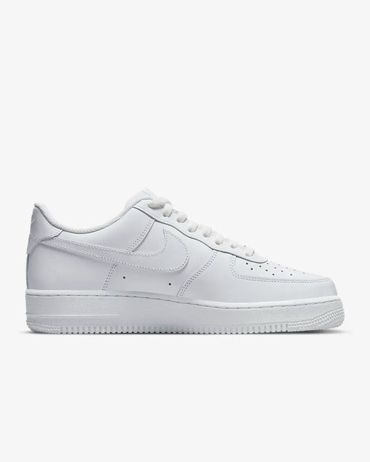 AIR FORCE 1 07 LE WHITE