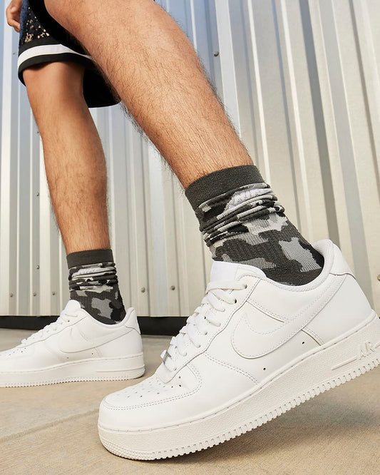 AIR FORCE 1 07 LE WHITE