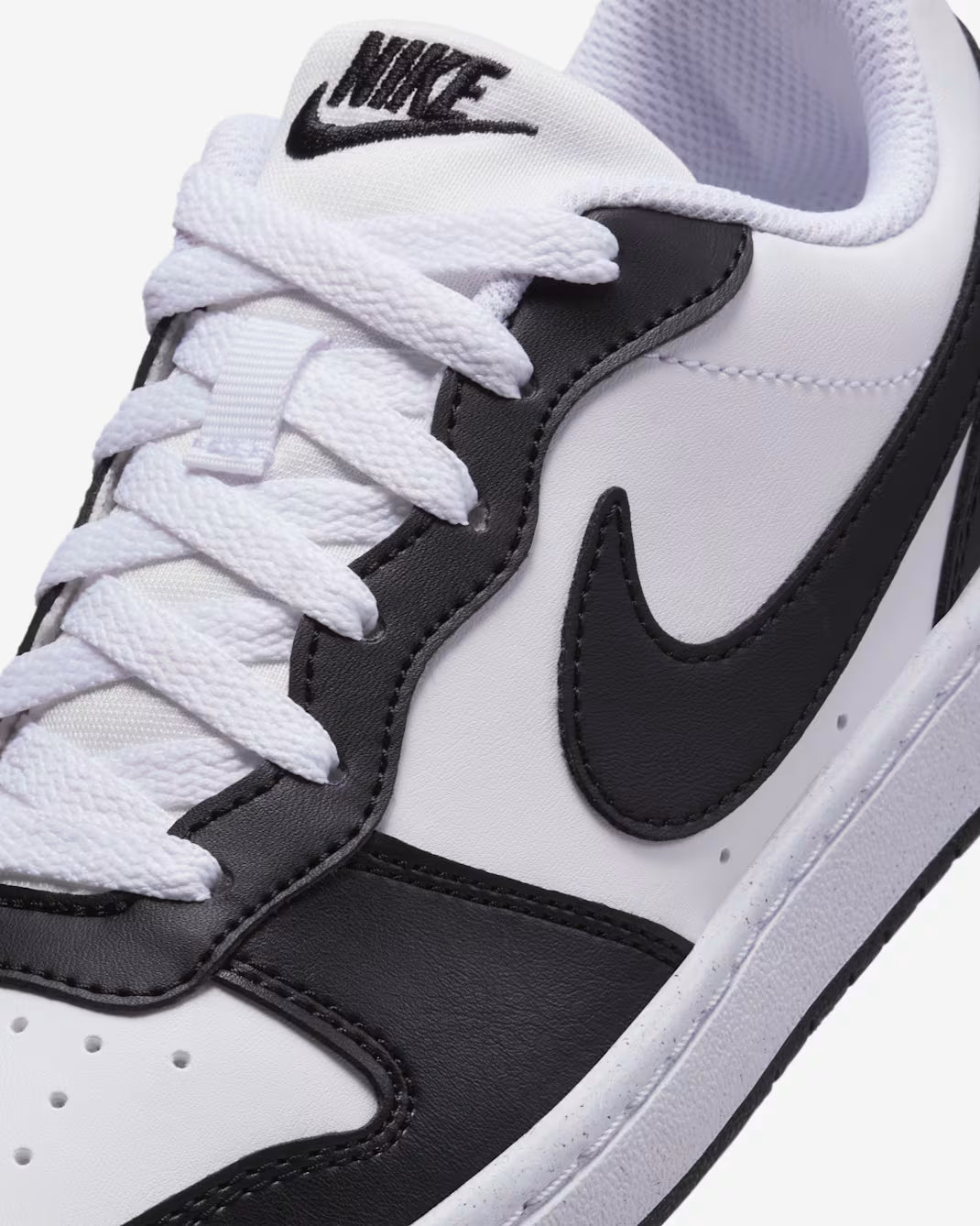 COURT BOROUGH LOW RECRAFT BG BLACK/WHITE