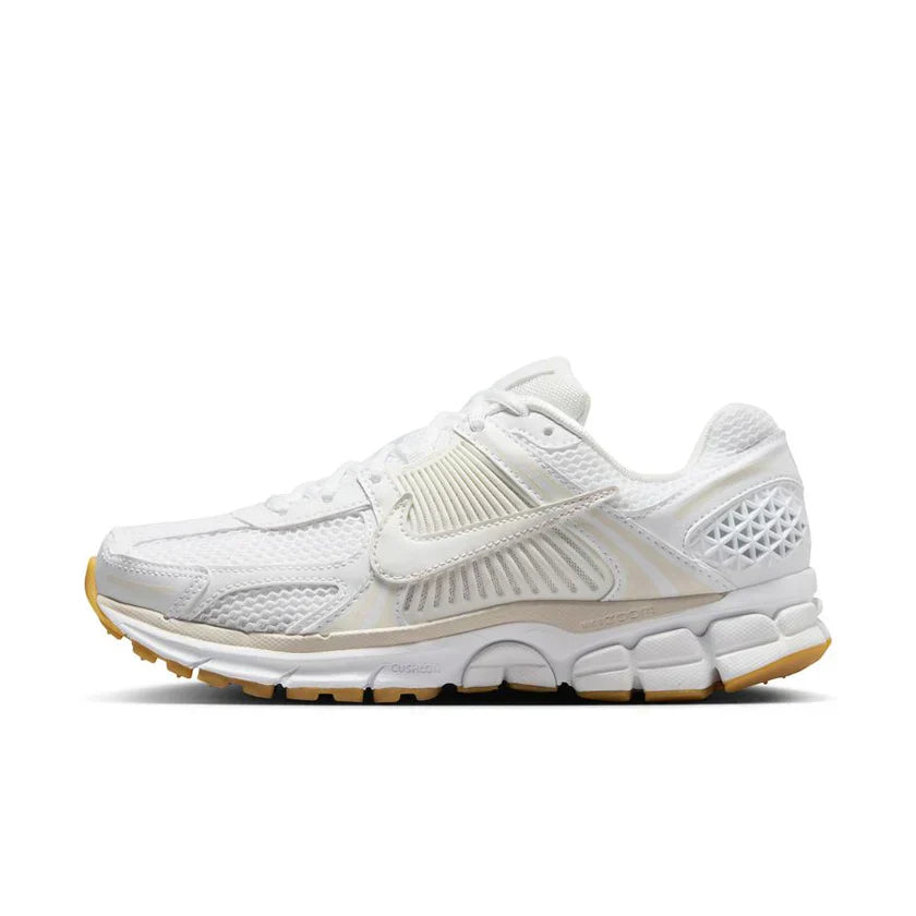 NIKE ZOOM VOMERO 5 WHITE
