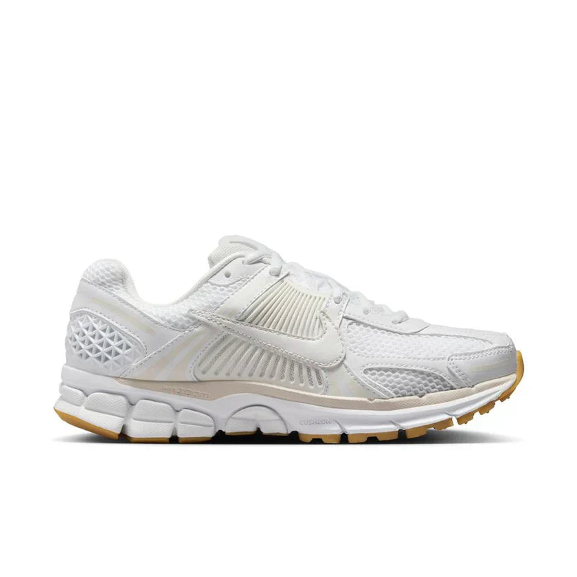NIKE ZOOM VOMERO 5 WHITE