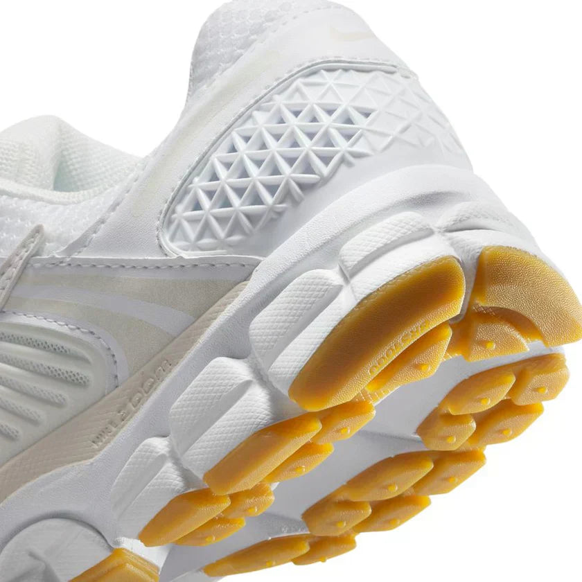 NIKE ZOOM VOMERO 5 WHITE