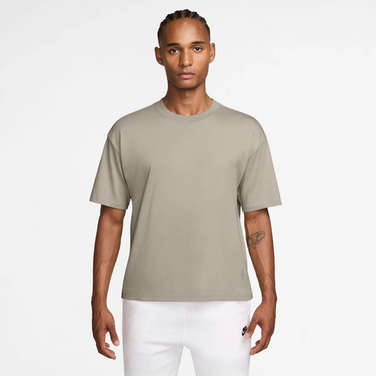 U NSW TEE LSE SHRT BOXY ESSNTL - CREAM II