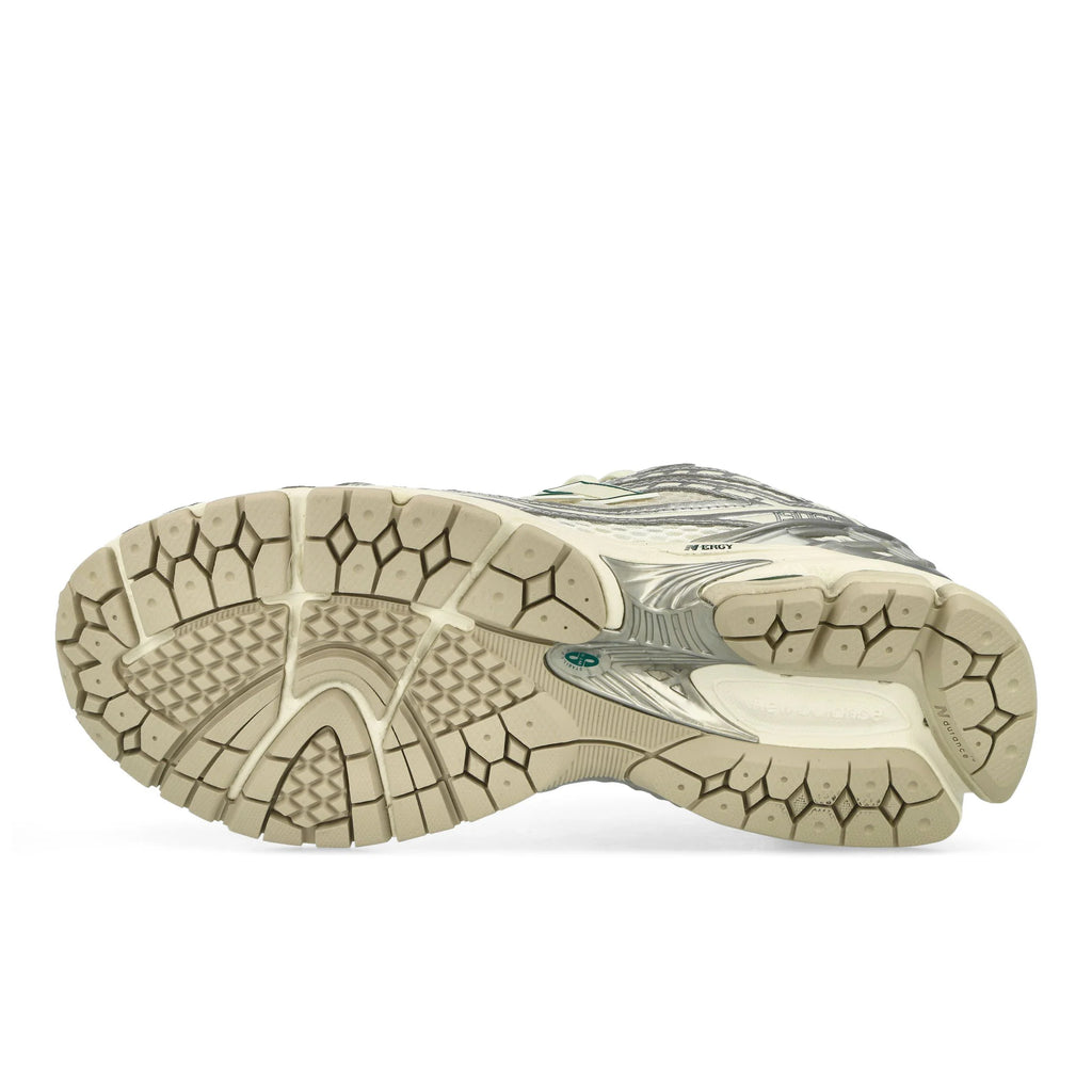 NEW BALANCE 1906R SILVER-METALLIC-SEA SALT HOMBRE