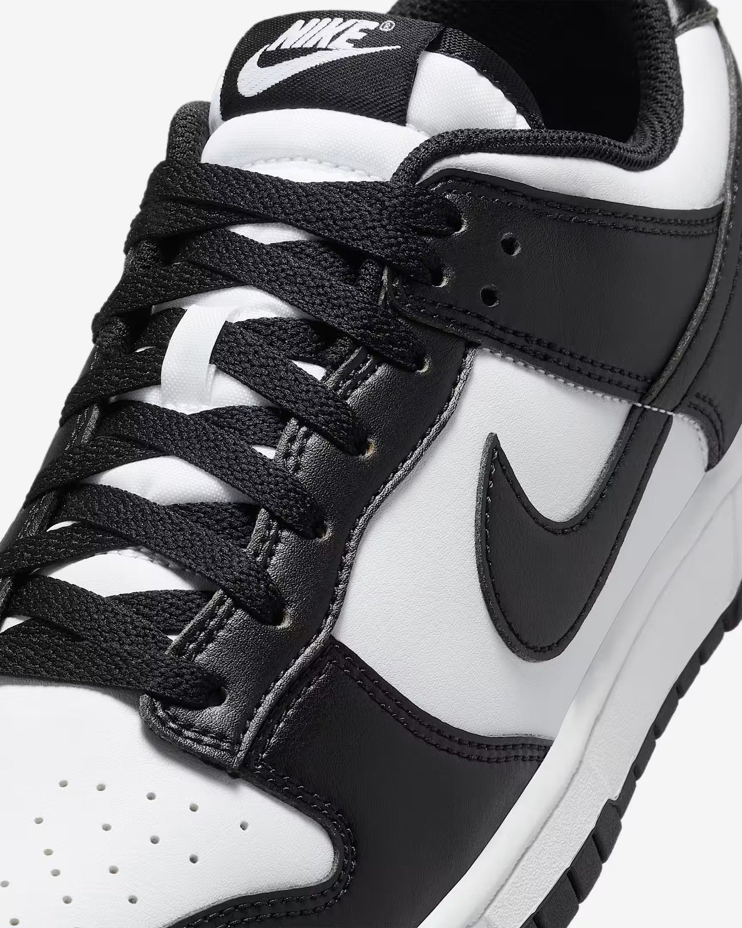 DUNK LOW RETRO BTTYS BLACK/WHITE