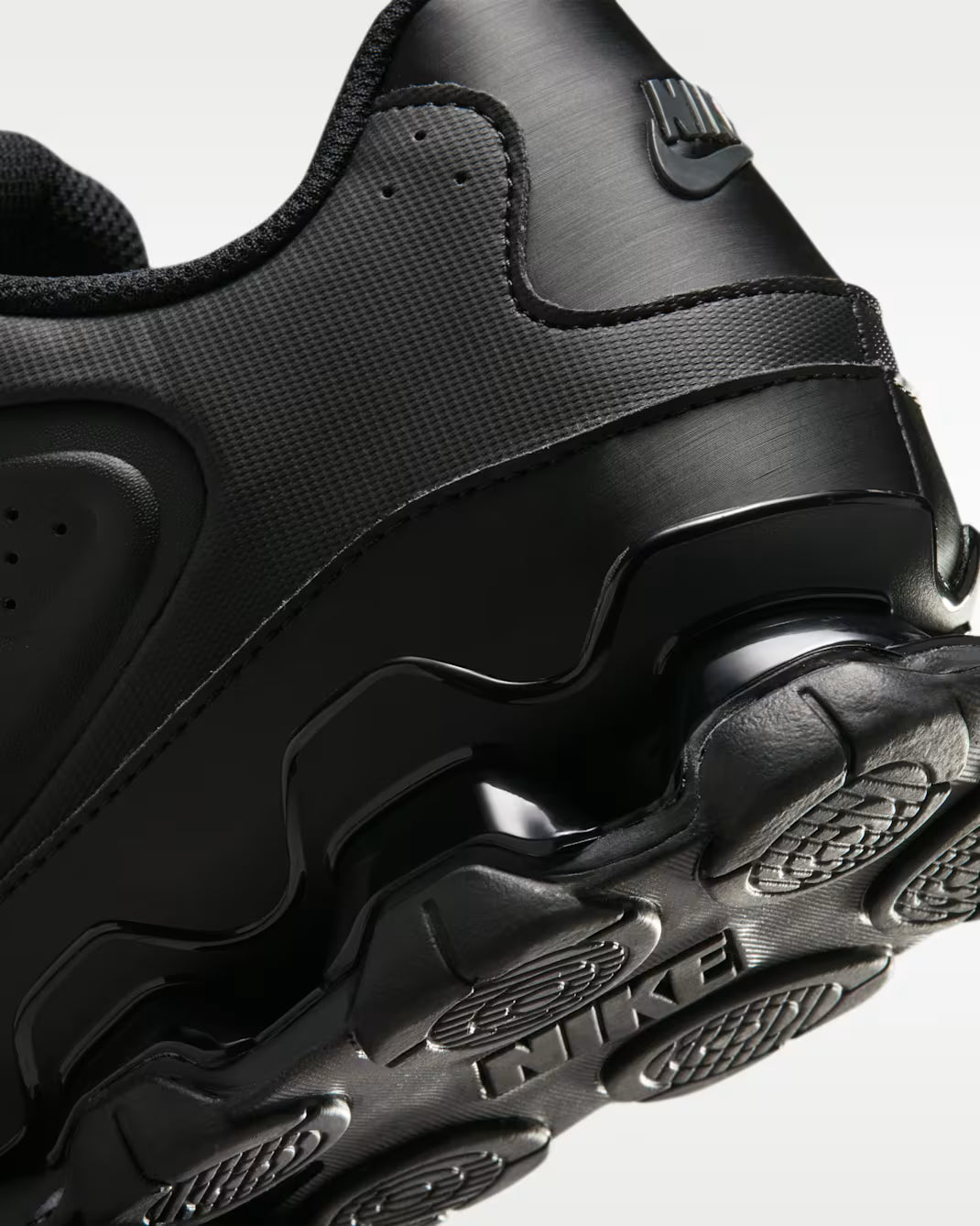 NIKE REAX 8 NSW SL BLACK/ANTHRACITE