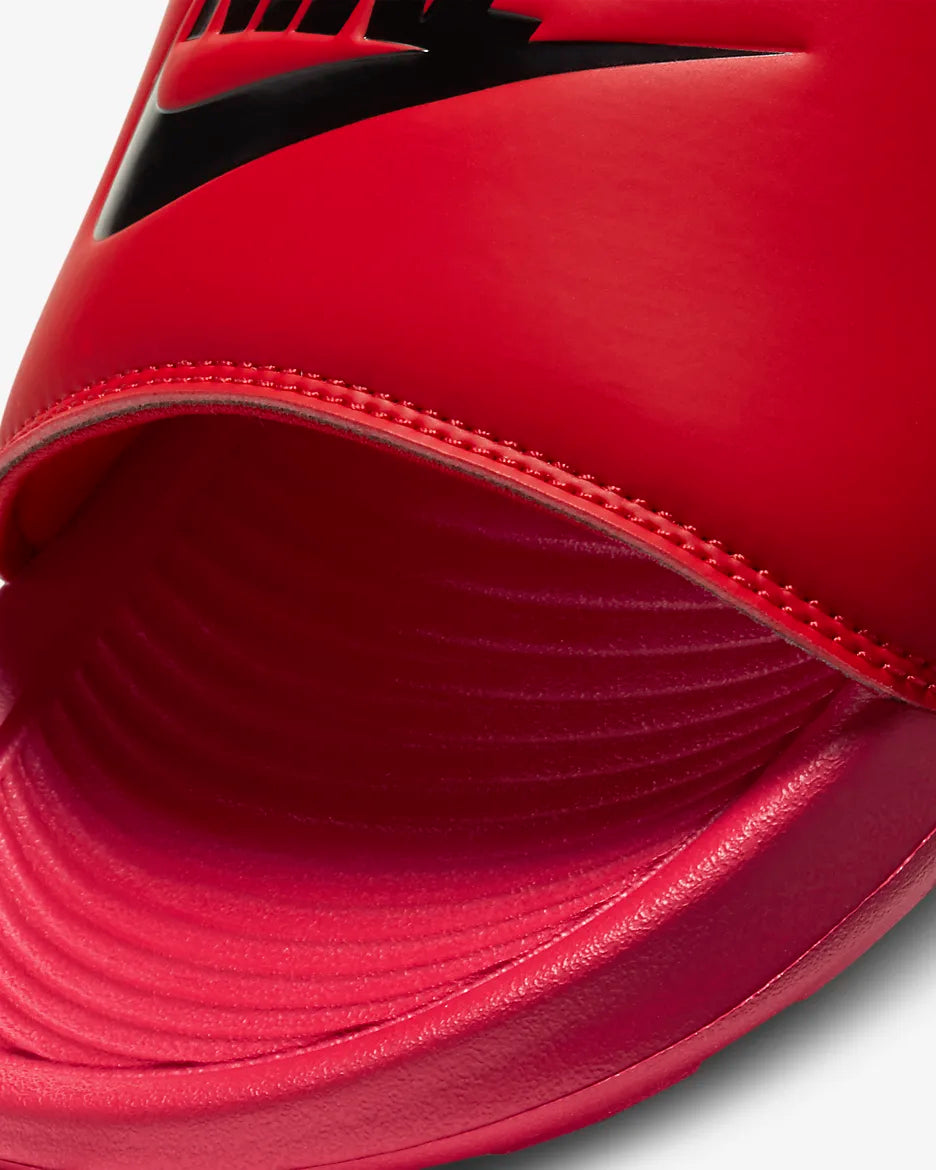 NIKE VICTORI ONE SLIDE – UNIVERSITY RED/BLACK