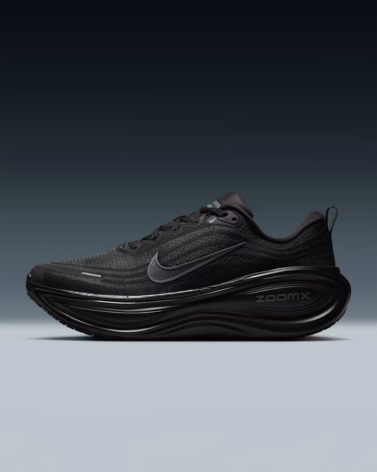 NIKE VOMERO PLUS BLACK