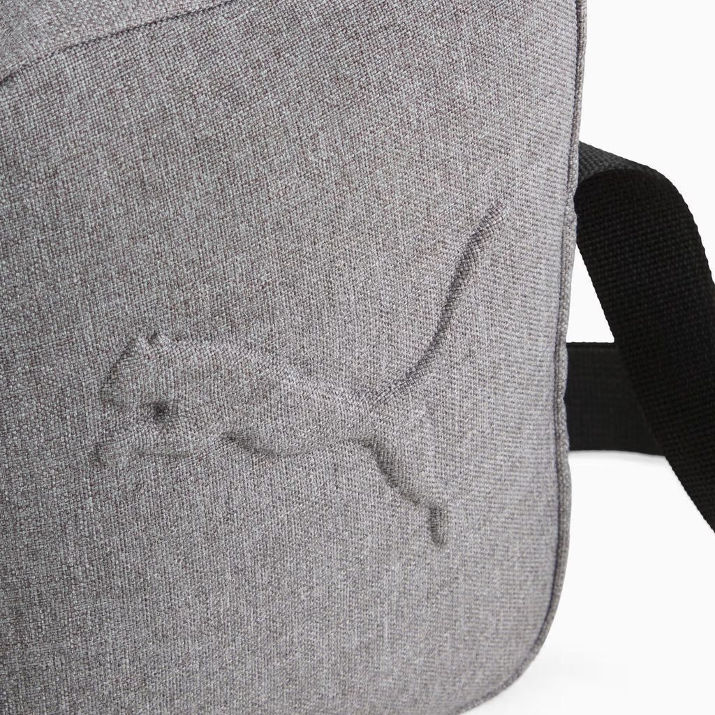 ESSENTIALS CROSSBODY BAG SILVER-FOG