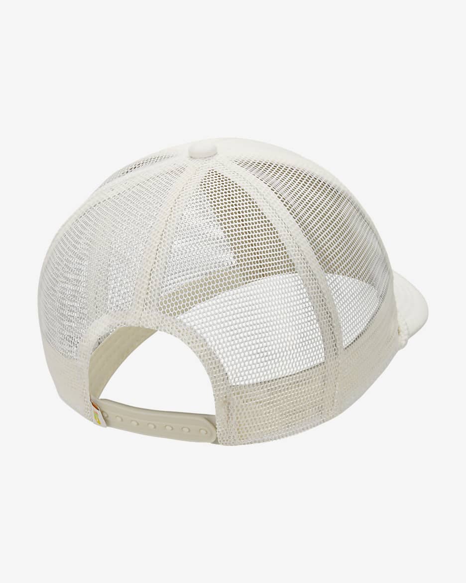 SB WHITE DR0120-133