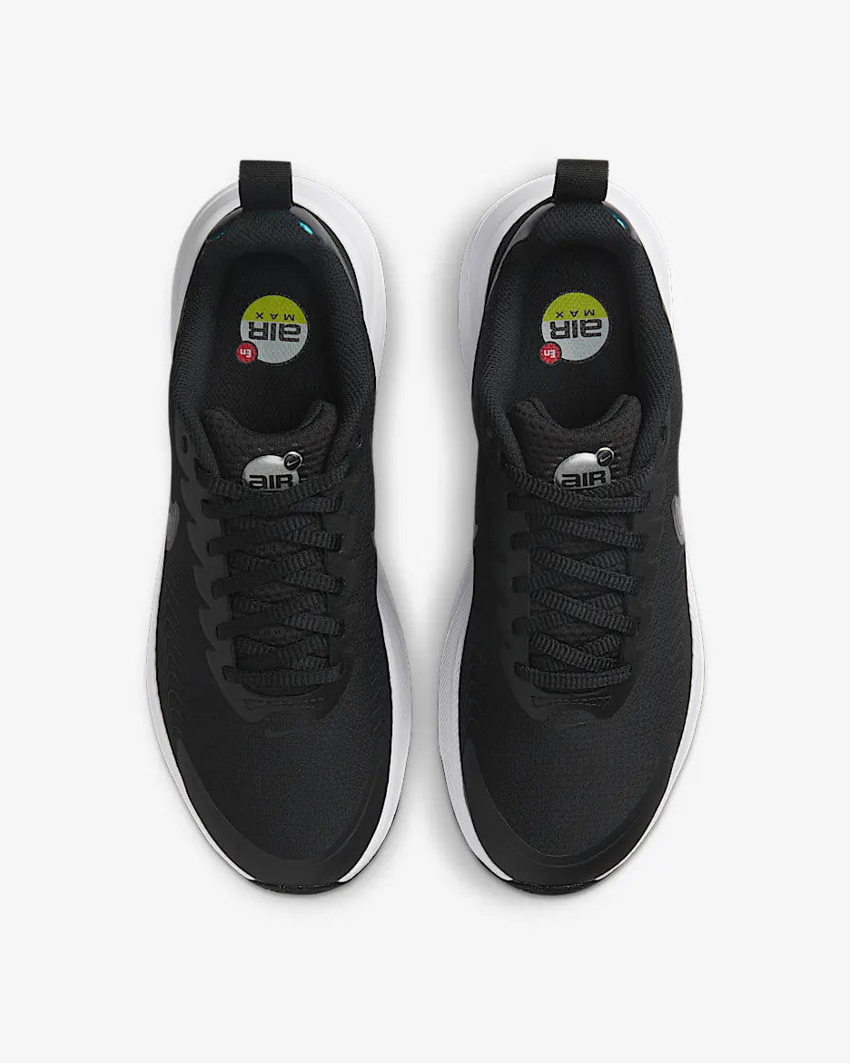 NIKE AIR MAX NUAXIS