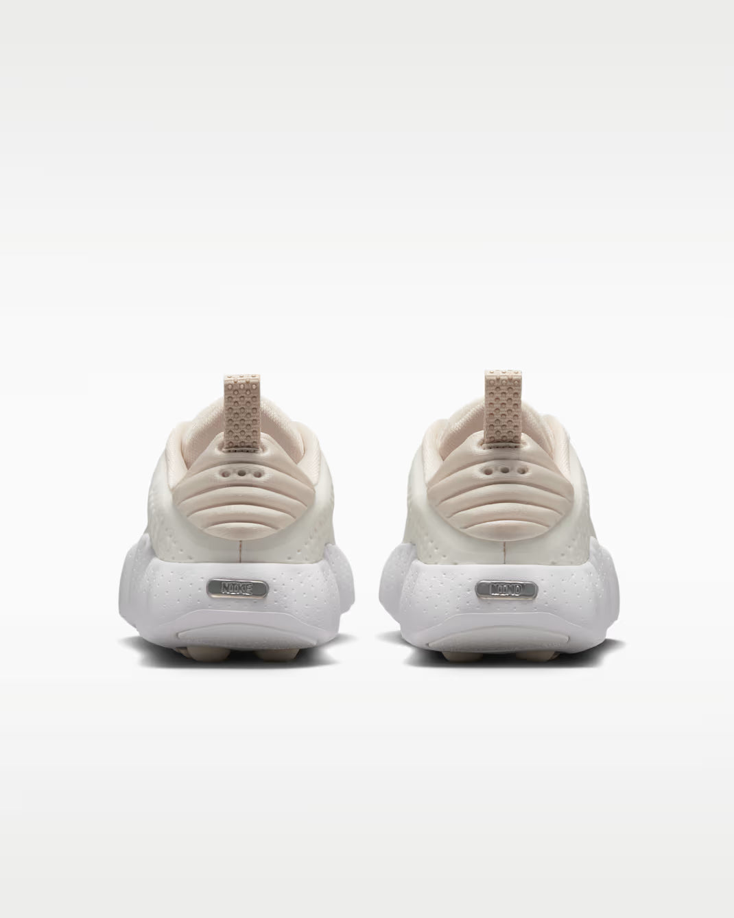 NIKE MIND 002 SUMMIT/WHITE/METALLIC MUJER