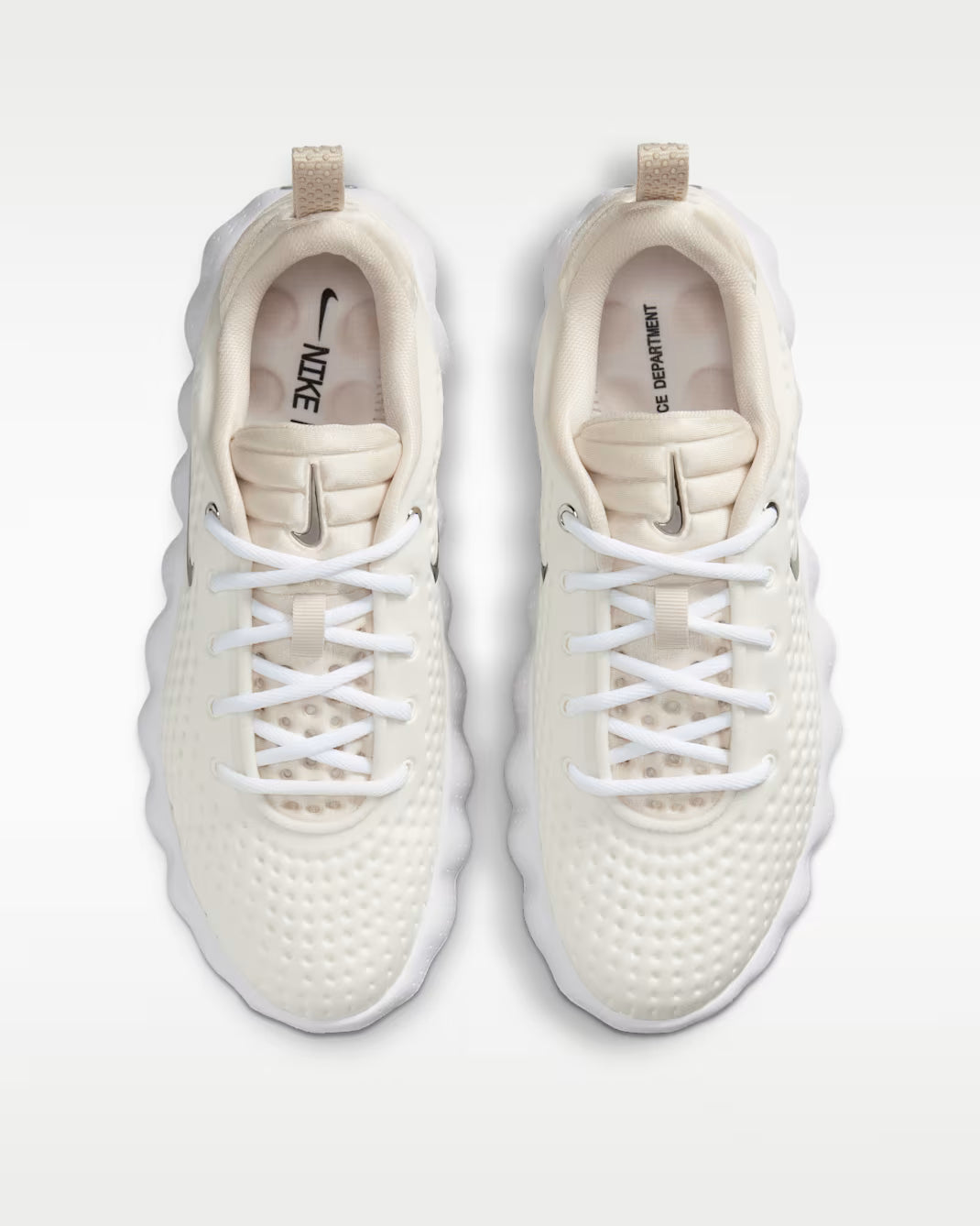 NIKE MIND 002 SUMMIT/WHITE/METALLIC MUJER