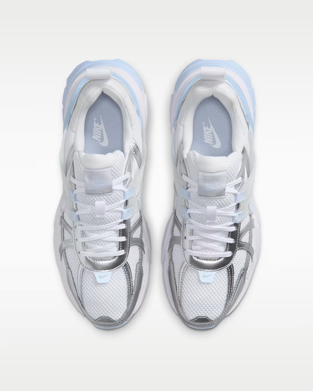 W NIKE V2K RUN WHITE/METALLIC SILVER MUJER