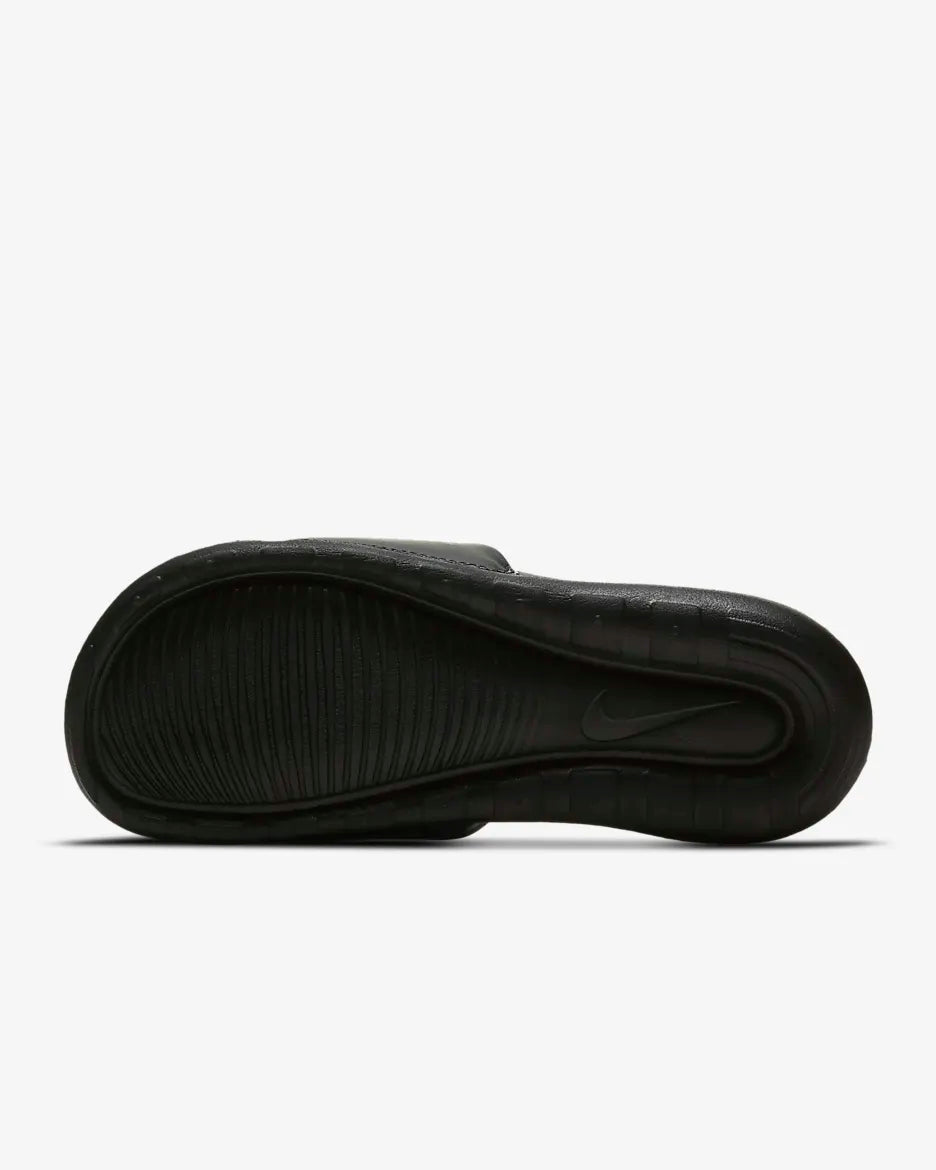 Nike Victori One BLACK/WHITE