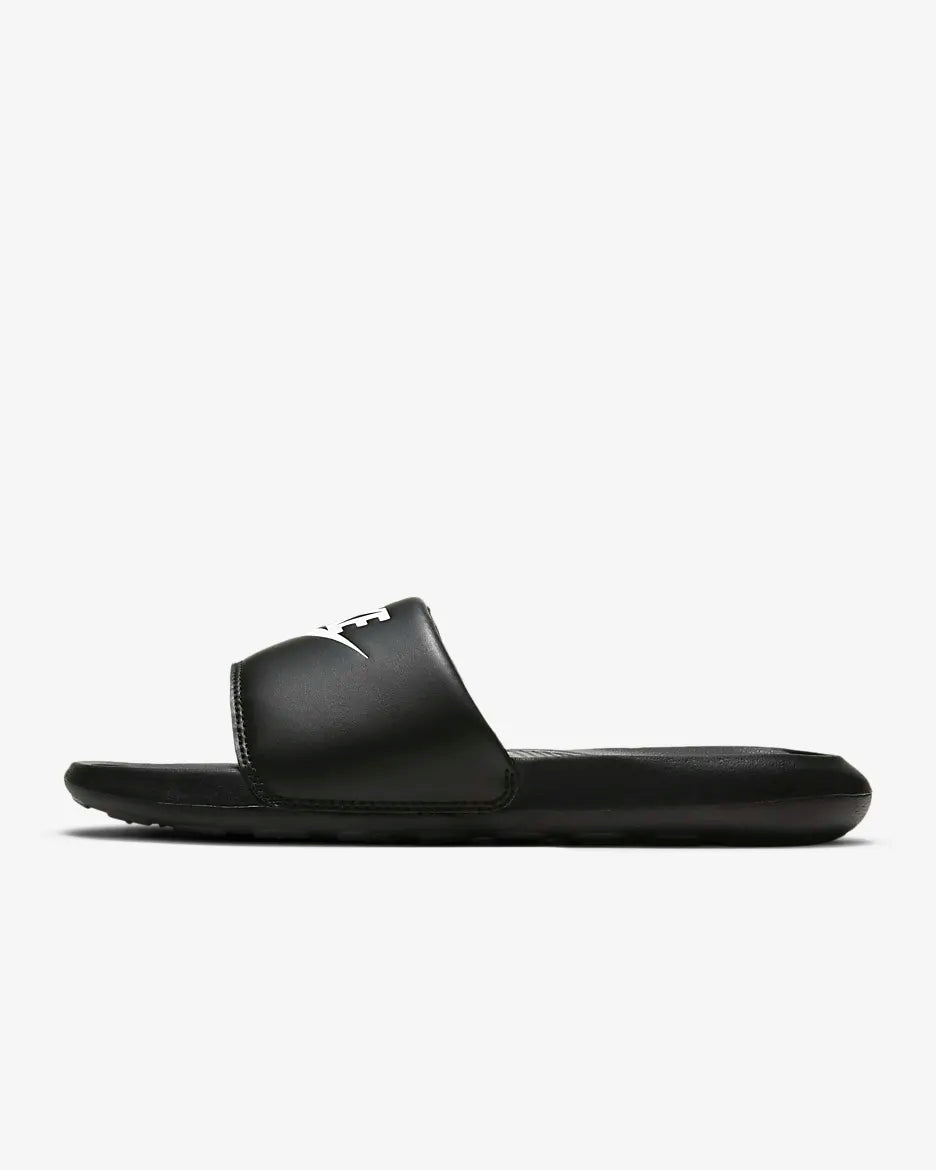 Nike Victori One BLACK/WHITE