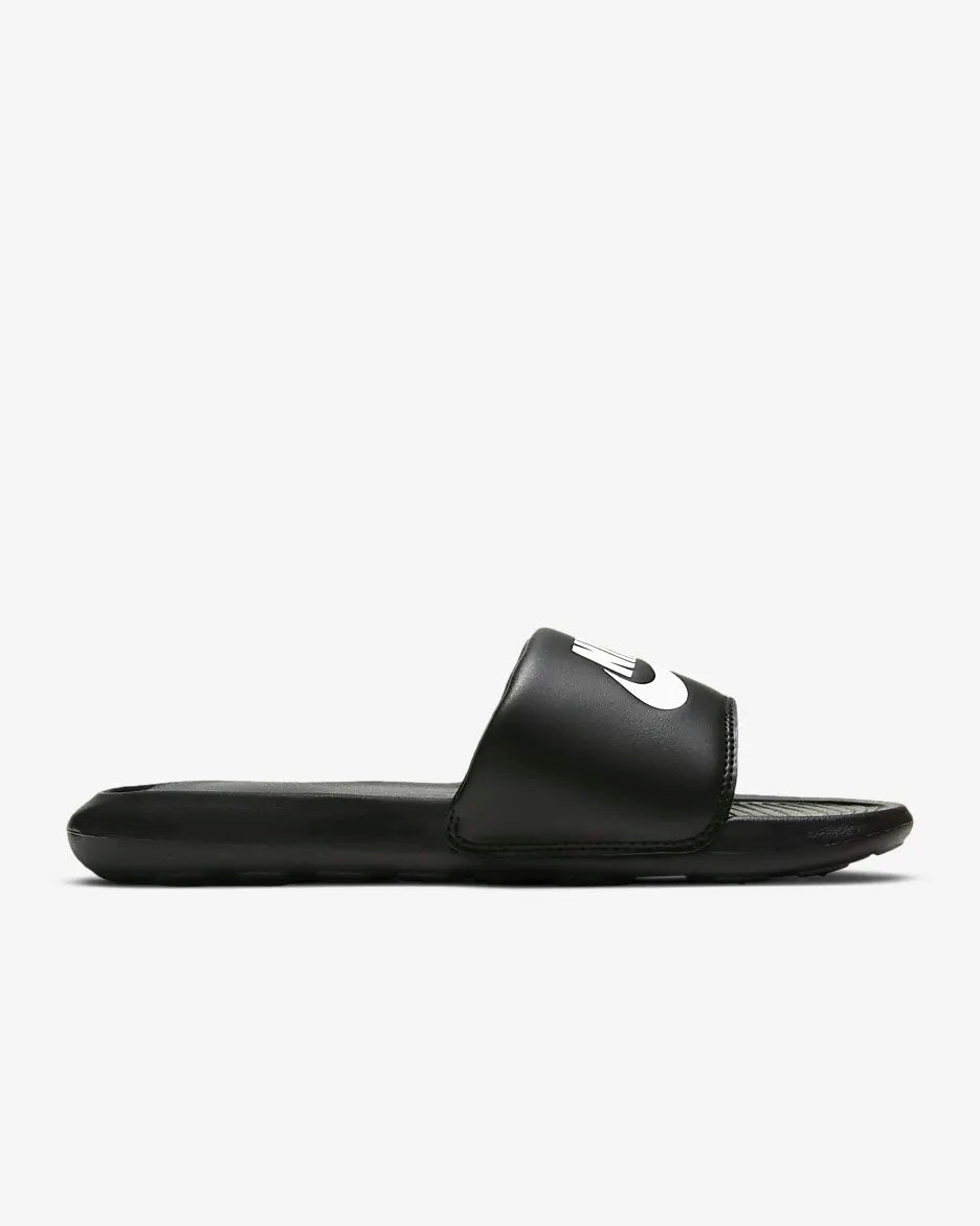 Nike Victori One BLACK/WHITE