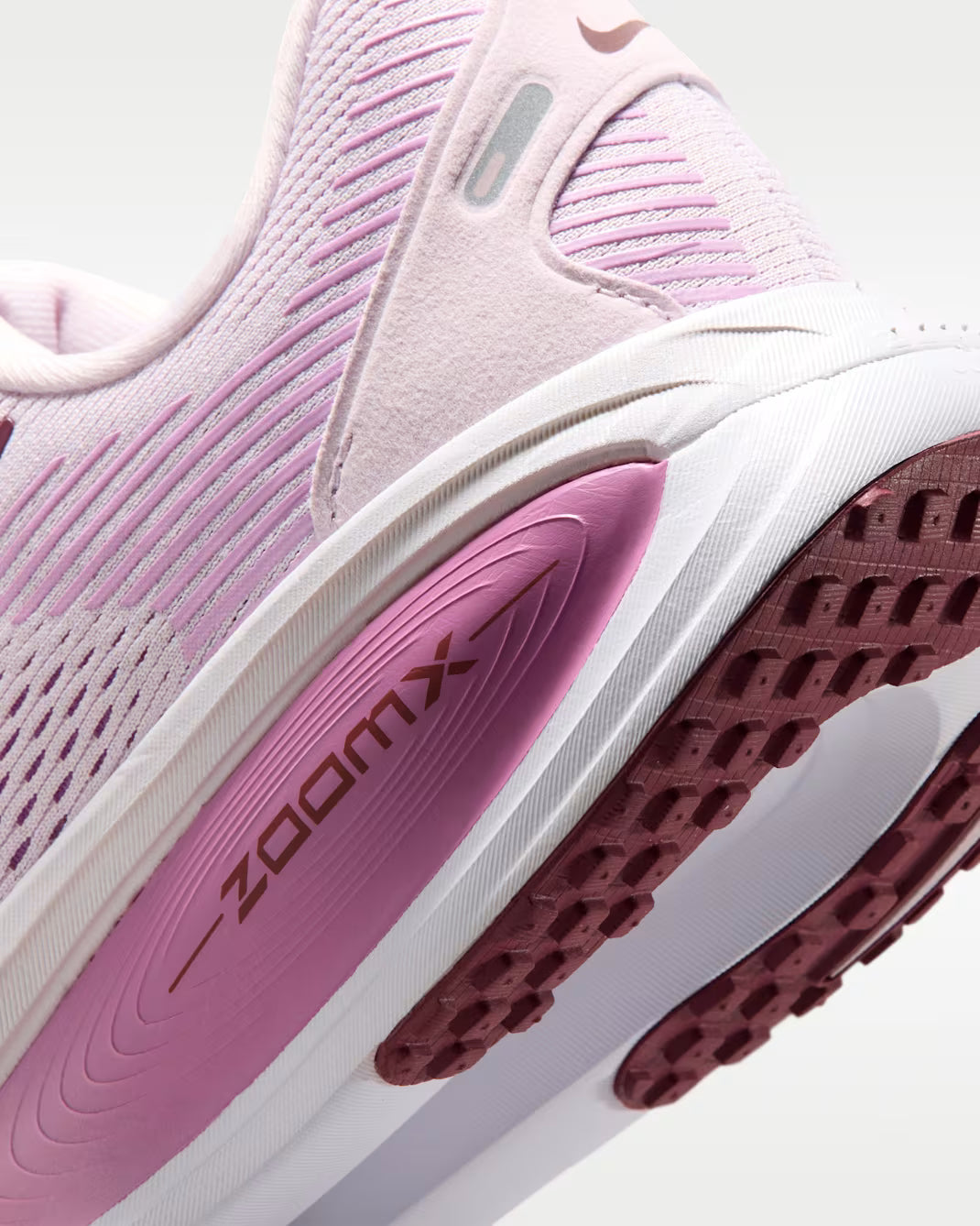 NIKE VOMERO 18 LILAC/PINK SMOKE MUJER