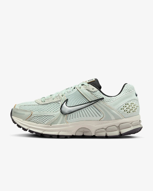 NIKE ZOOM VOMERO 5 WOMEN'S SHOES