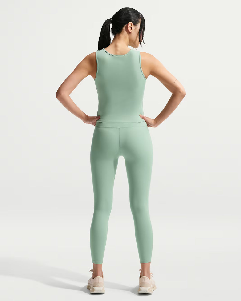 W NK ONE DF TANK CPSL A GREEN