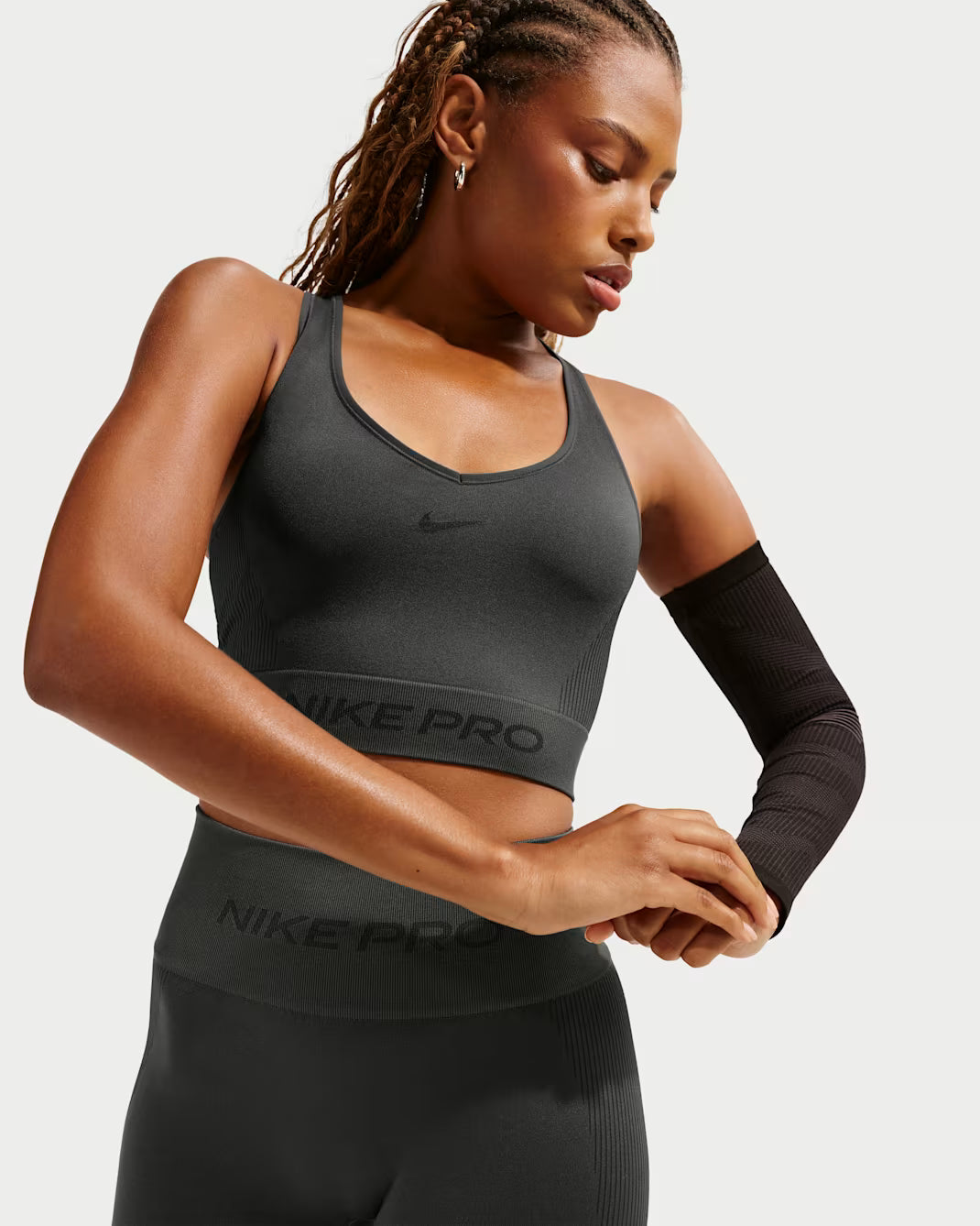 W NP DF SMLS TANK DK SMOKE GREY MUJER