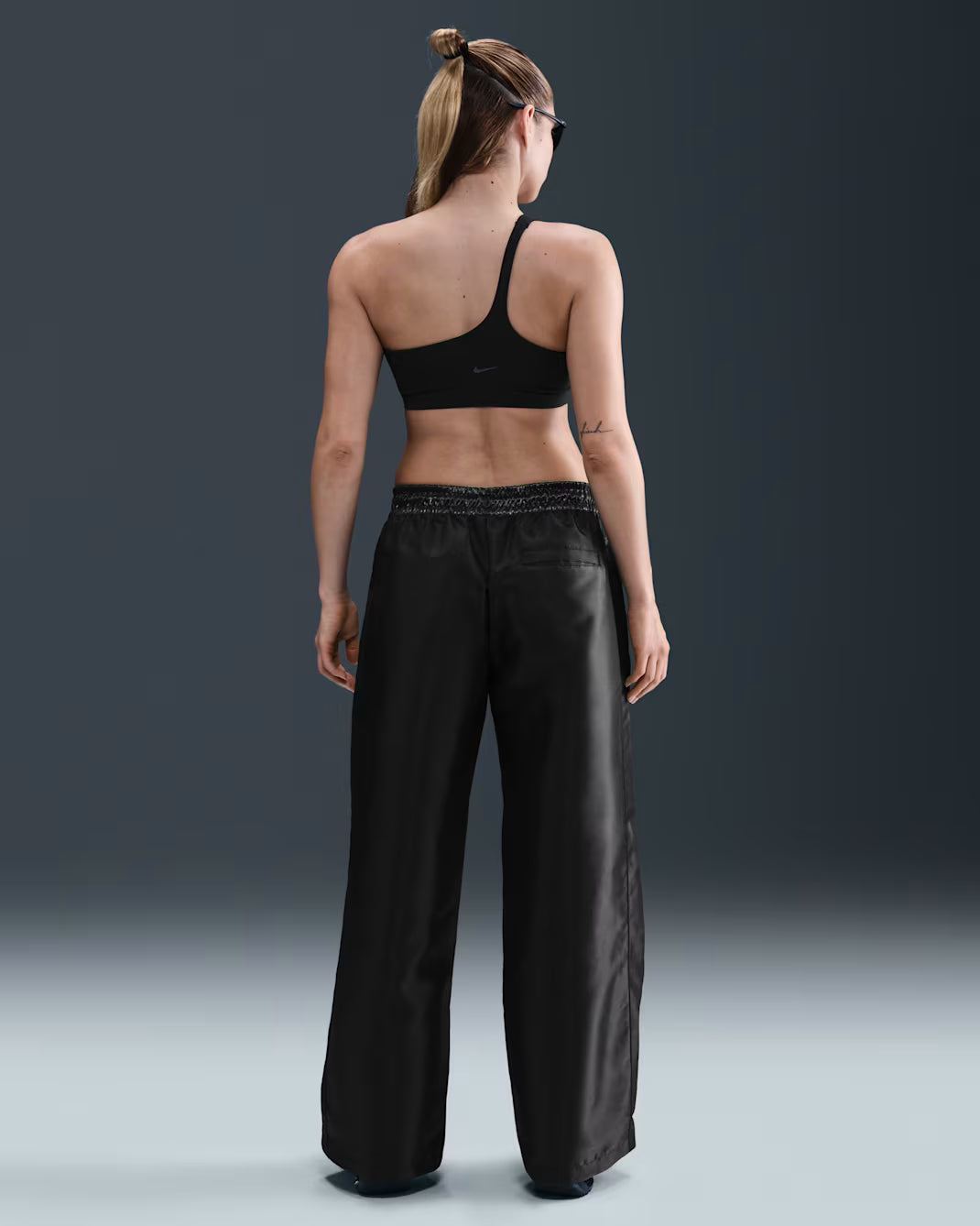 NIKE PANTALÓN WINDRUNNER WOMEN'S SHINE PANTS (BLACK) MUJER