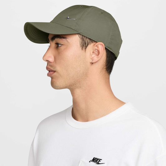 NIKE DRI-FIT CLUB GREEN