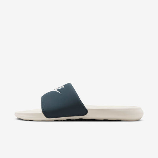 NIKE VICTORI ONE SLIDE GREEN/WHITE