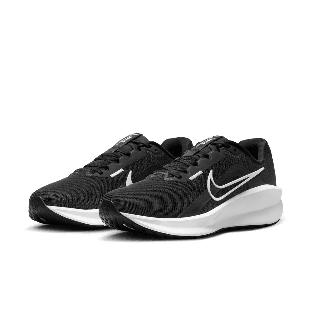NIKE DOWNSHIFTER 13 TENIS DE CORRER EN PAVIMENTO PARA HOMBRE