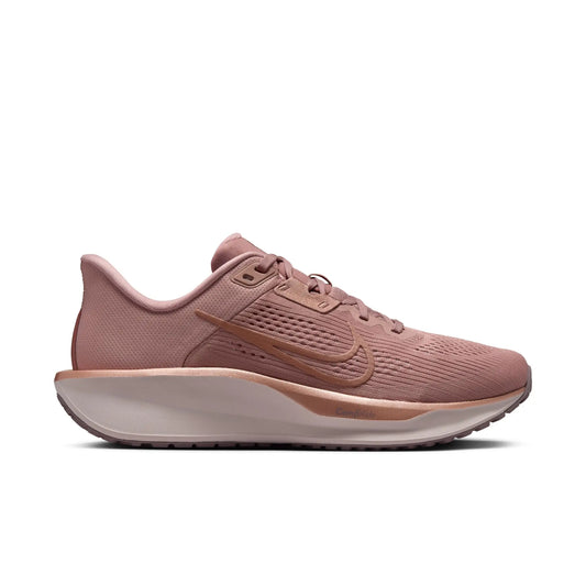 NIKE QUEST 6 NA15 PINK/METALIC