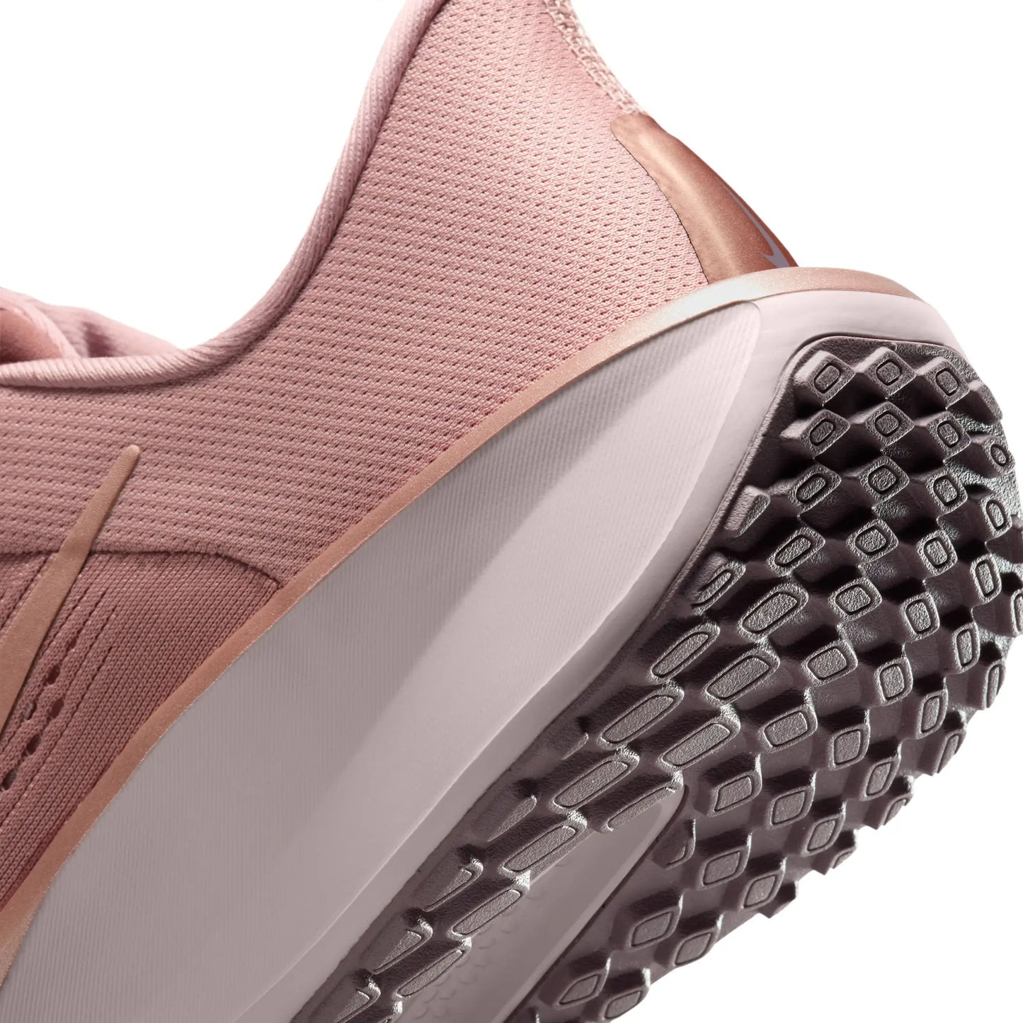 NIKE QUEST 6 NA15 PINK/METALIC