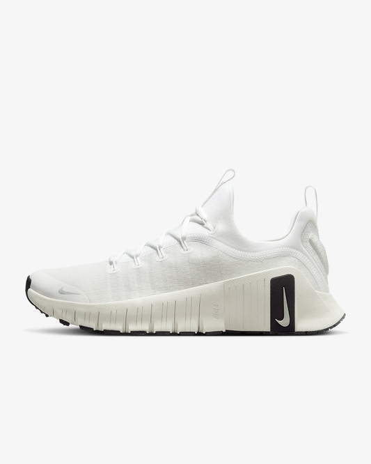 NIKE FREE METCON 6 PREMIUM WOMEN'S WORKOUT SHOES WITH METALLIC ACCENTS